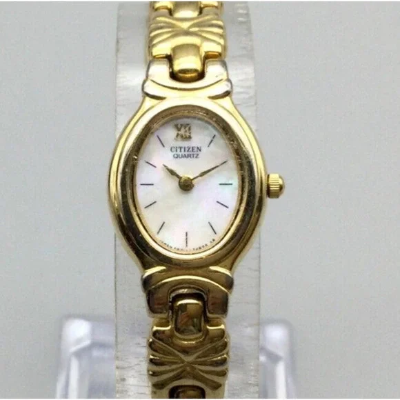 Citizen | Accessories | Vintage Citizen Watch Women Gold  display picture 1